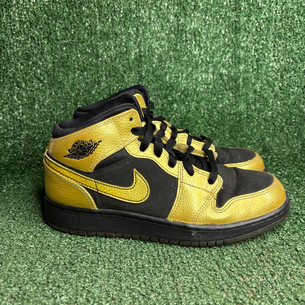 Jordan 1 Mid Leather Retro Basketball Sneakers Metallic Gold Coin Black Youth 5Y